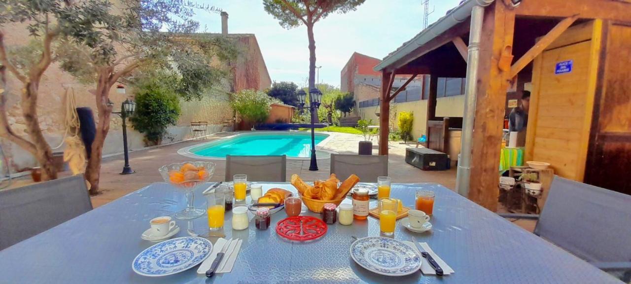 La Pause Sous Le Pin B&B Chambres D'Hotes Capestang Exterior foto
